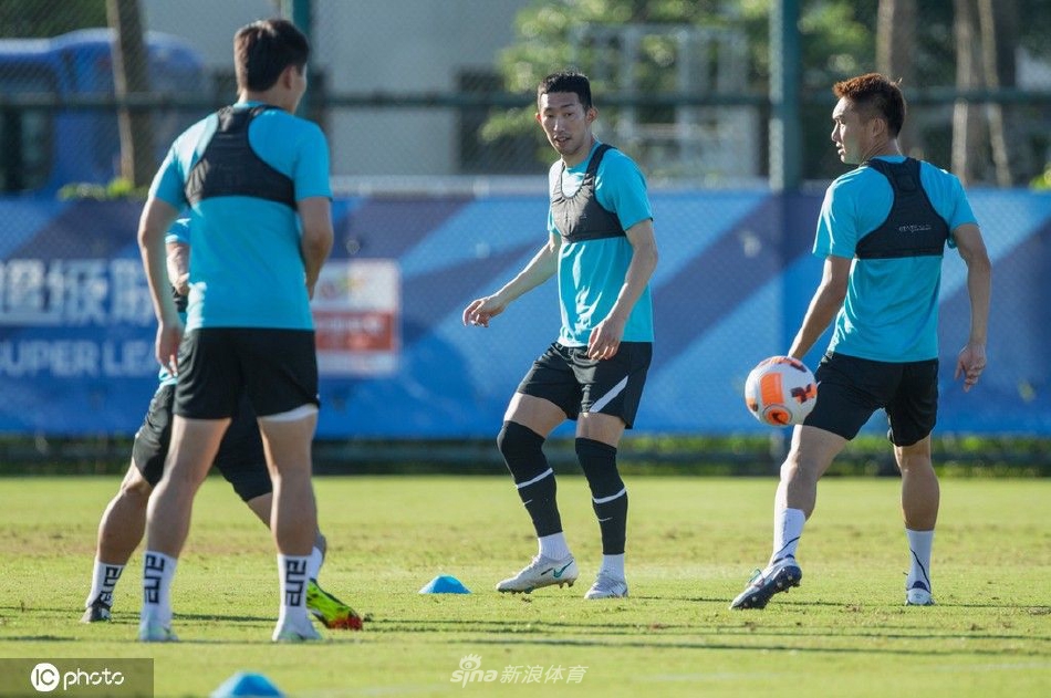 大连人备战训练