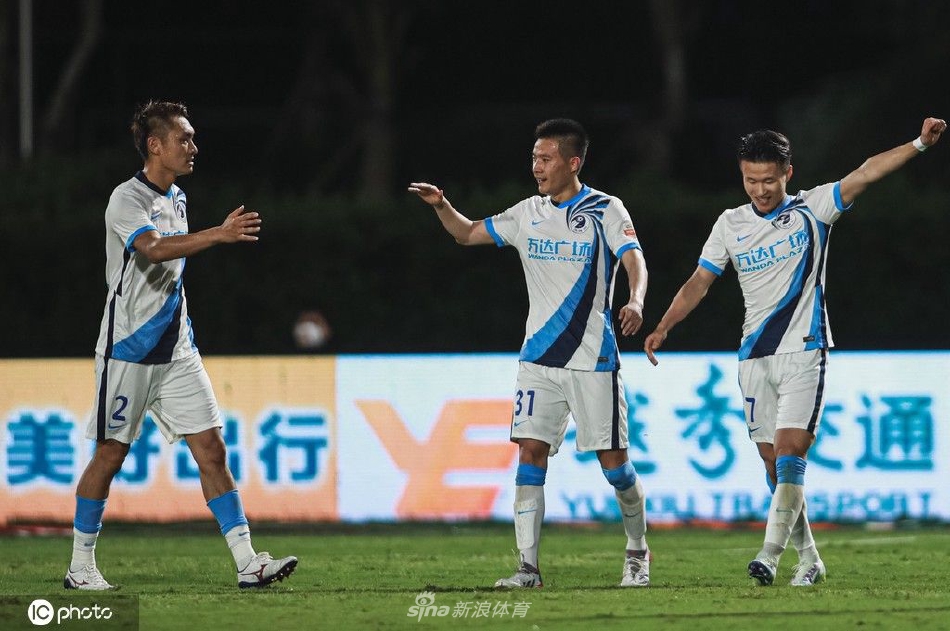 [中超]广州城0-3大连人