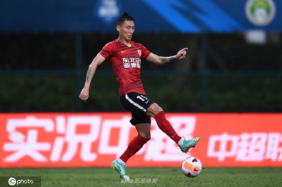 [中超]大连人2-2长春亚泰