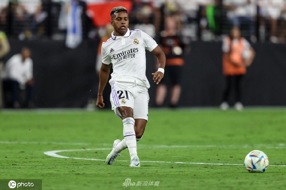 [国际足球友谊赛]皇家马德里0-1巴塞罗那