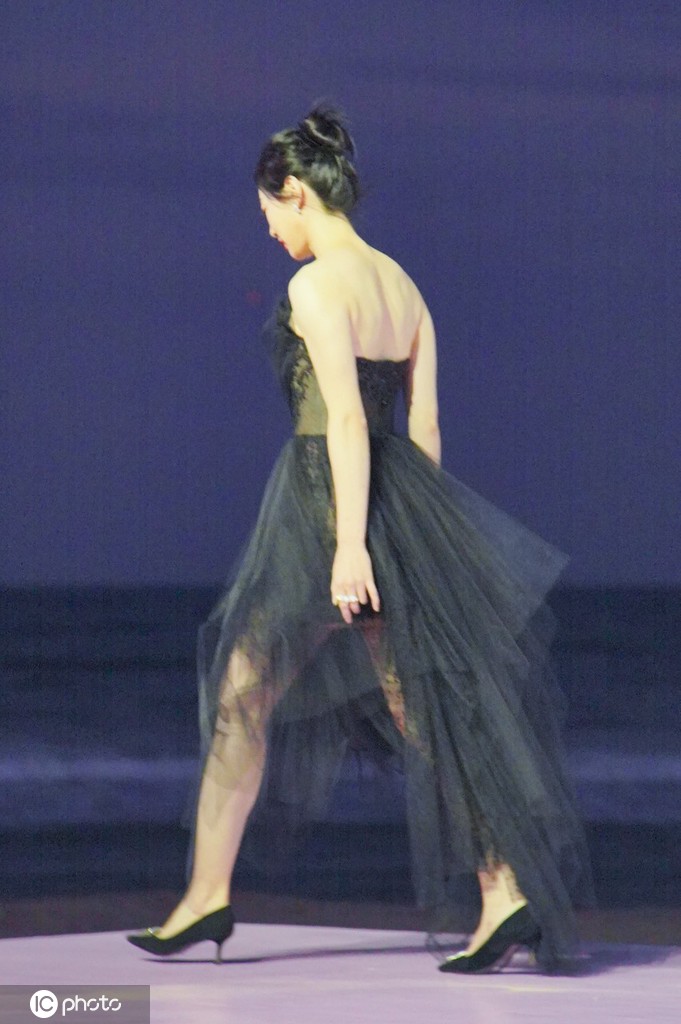 奥运冠军孙一文出席时尚年度人物盛典