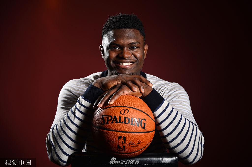 状元秀大热门锡安拍摄选秀写真 小霸王向NBA说你好！