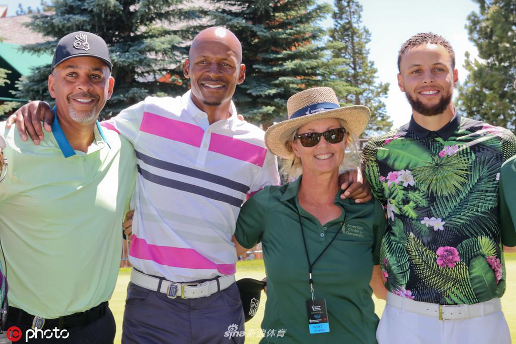 高球选手库里亮相!他是高尔夫球手里扣篮最厉害的人