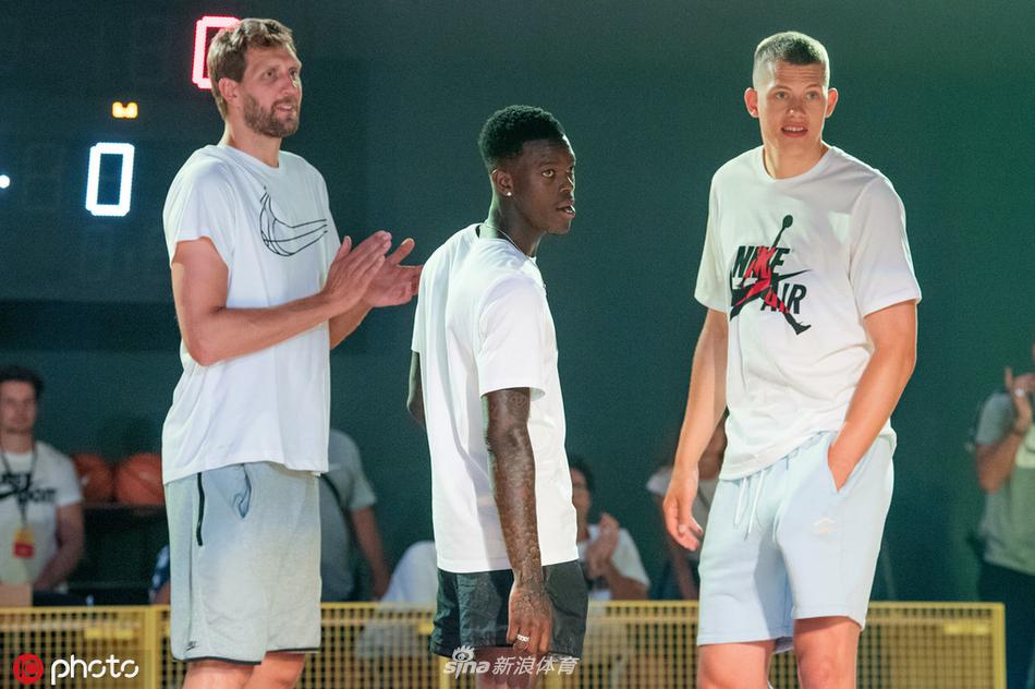 德国篮球老中青三代出席活动