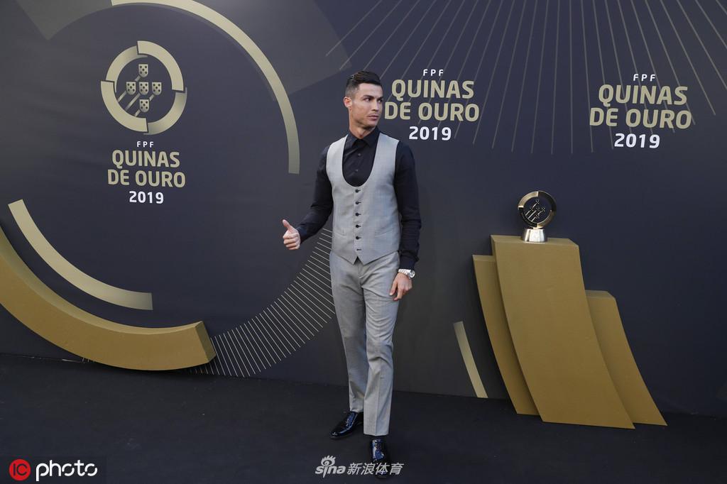 C罗当选葡萄牙年度最佳球员 生涯10次获奖