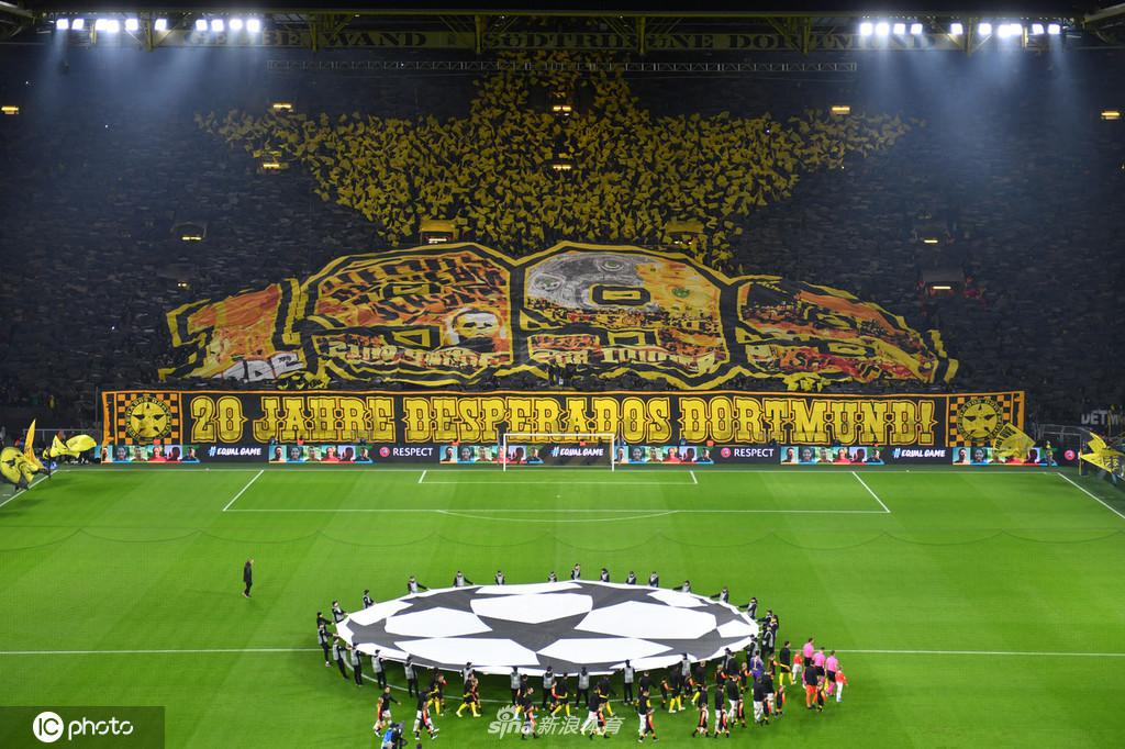 多特蒙德主场看台摆出巨型"1999"tifo_高清图集_新浪网