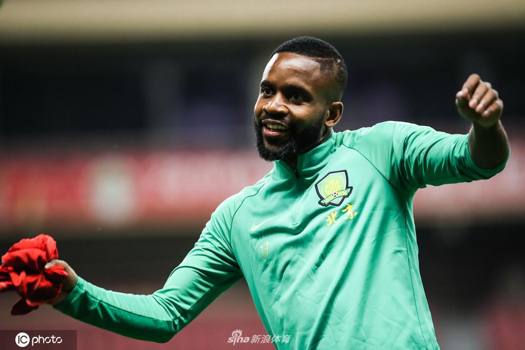 国安训练备战申花 主帅：池忠国或赛季报销