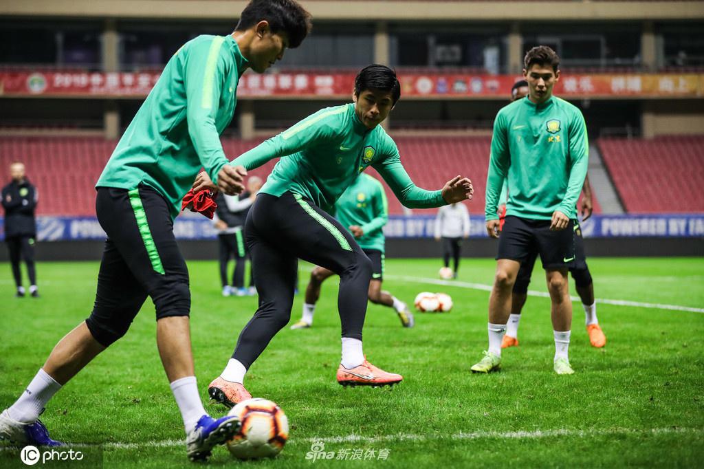 国安训练备战申花 主帅：池忠国或赛季报销