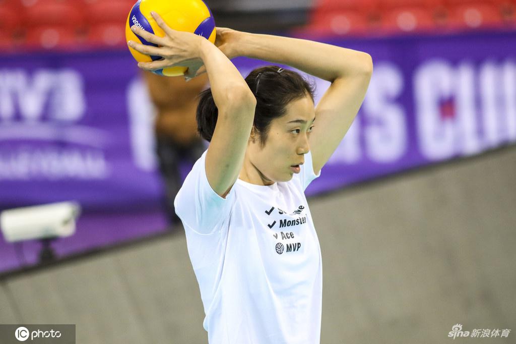 朱婷领衔天津女排训练备战欧洲冠军 期待开门红