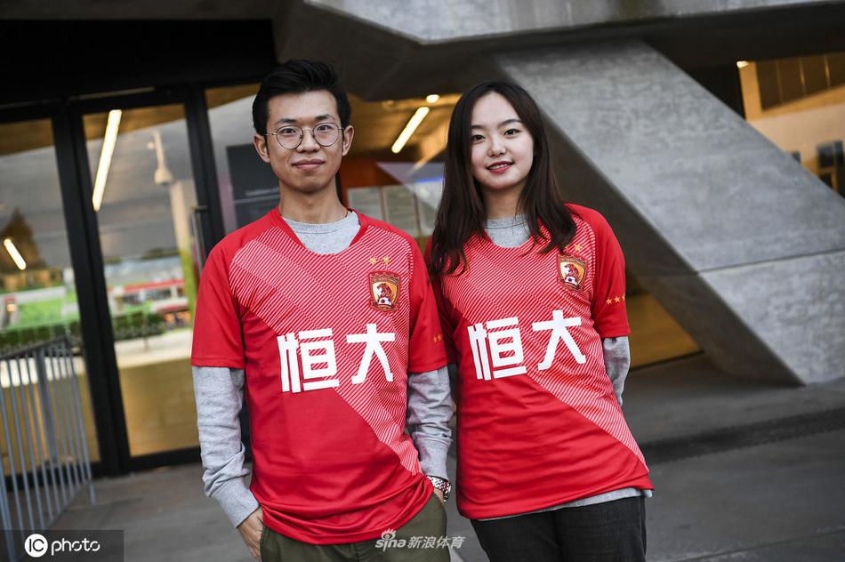 2019中超美女球迷回顾之广州恒大淘宝球迷