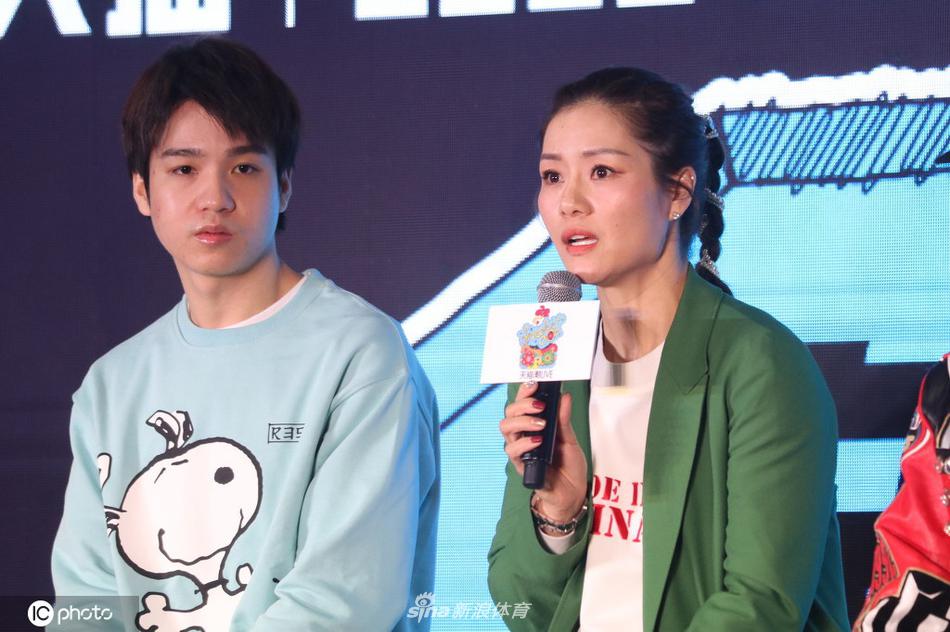 文体明星跨界合作 李娜白敬亭letme出席潮鞋展