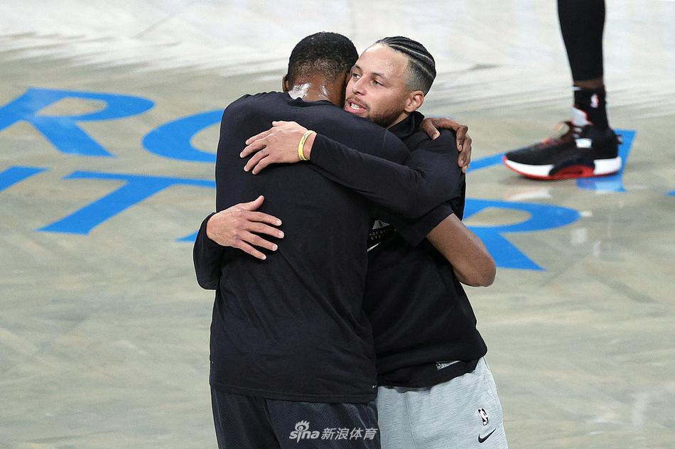 [NBA揭幕战]篮网125-99勇士 杜兰特欧文合砍48分