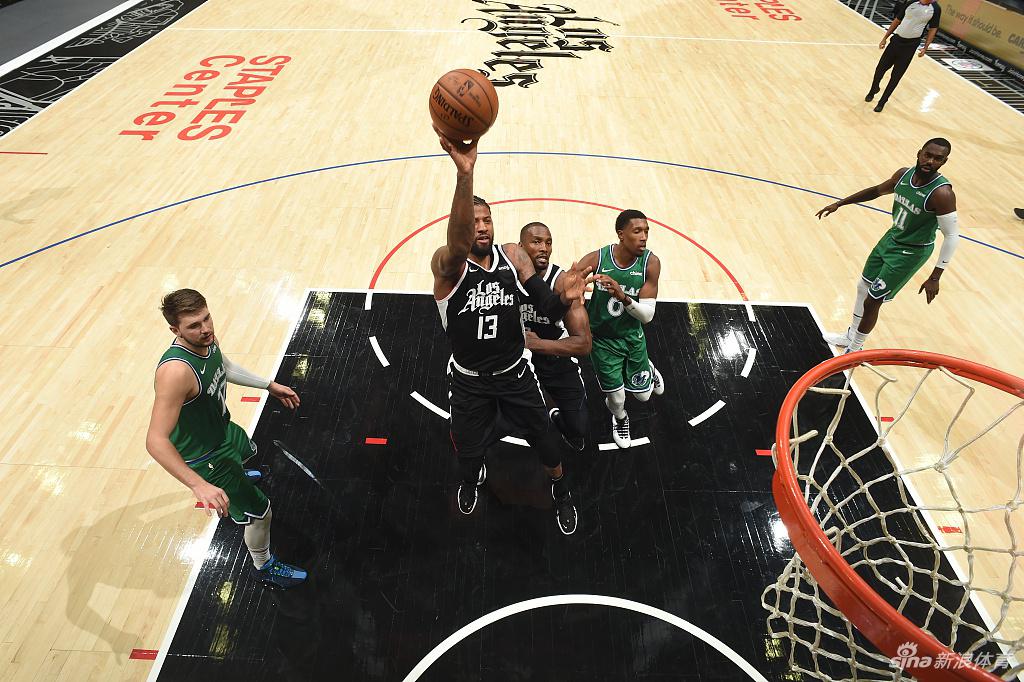 [NBA常规赛]独行侠124-73快船 创NBA新纪录