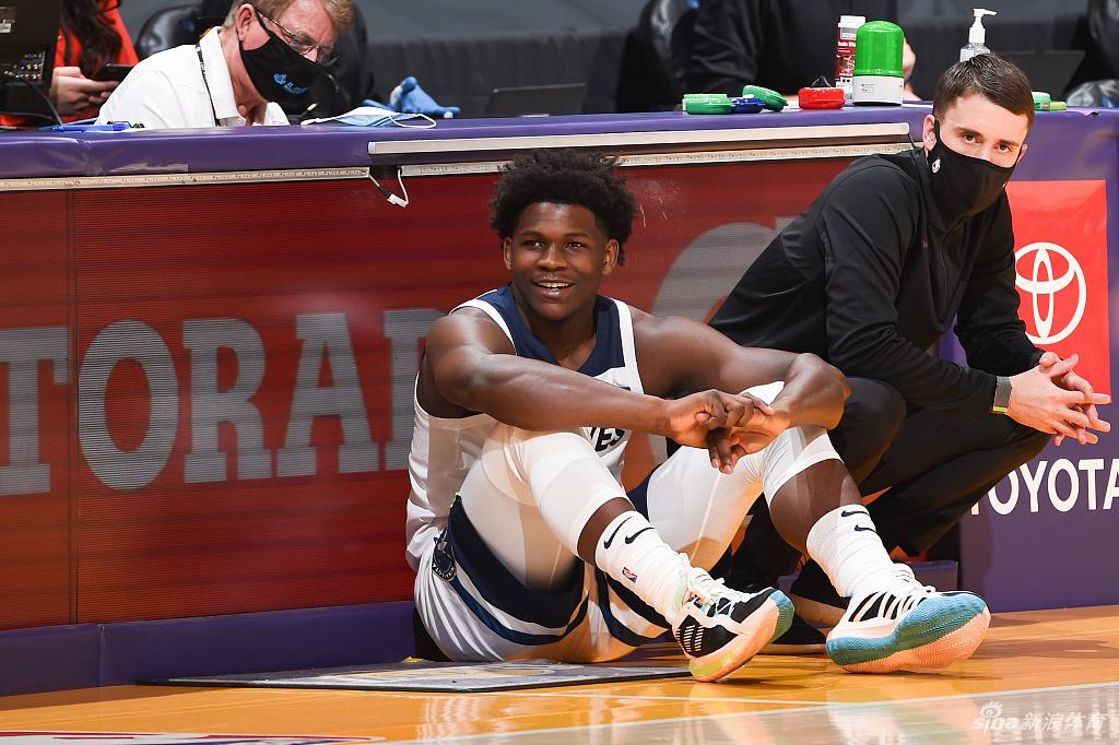 [NBA常规赛]森林狼91-127湖人