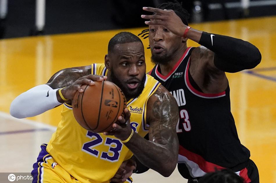 [NBA常规赛]开拓者115-107湖人