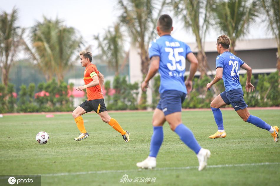 [足球热身赛]武汉卓尔 1-0 昆山FC