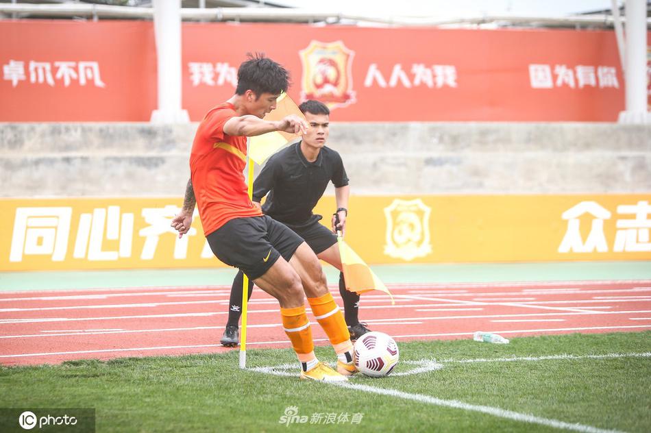 [足球热身赛]武汉卓尔 1-0 昆山FC