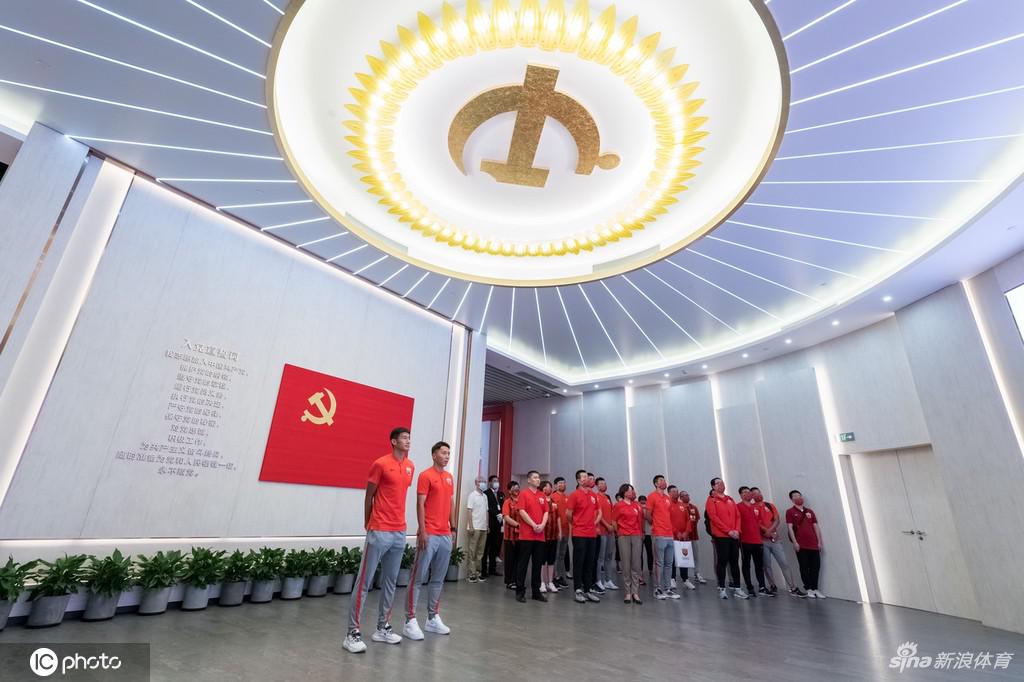 喜迎建党百年！海港队在一大会址进行党建活动