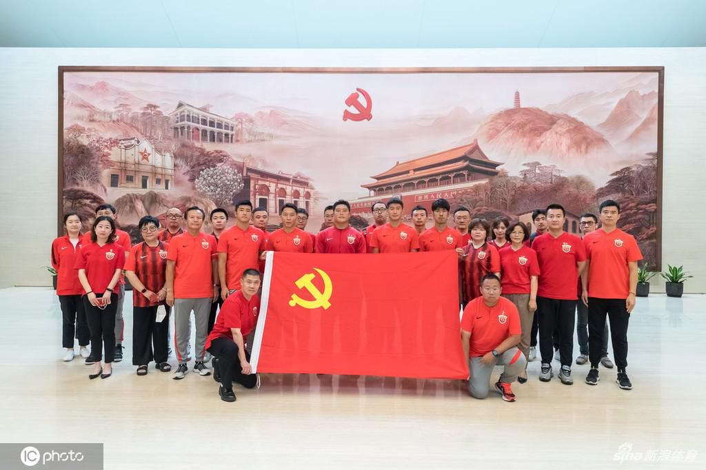 喜迎建党百年！海港队在一大会址进行党建活动