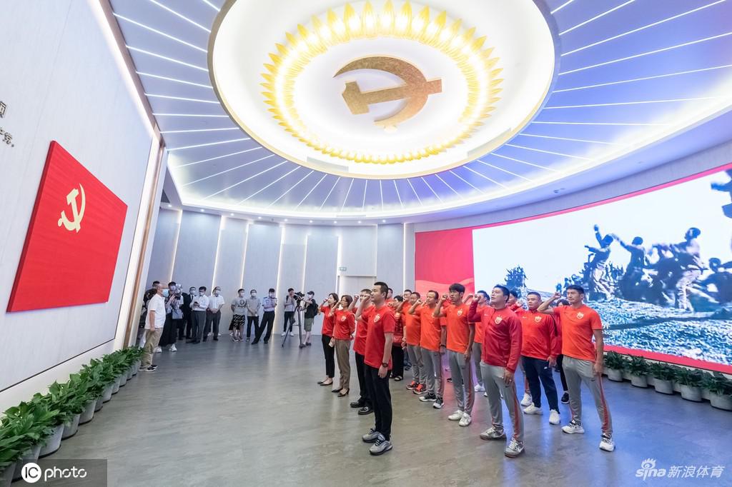 喜迎建党百年！海港队在一大会址进行党建活动