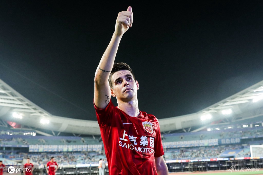 海港队长奥斯卡训练中受伤骨折 康复需六周