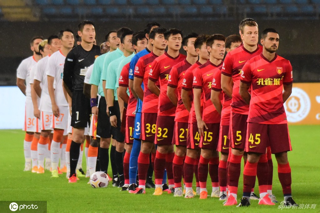 河北足球俱乐部发布停工休假通知