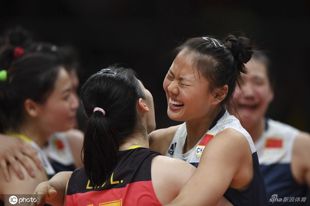 中国女排首夺世界冠军40周年纪念日