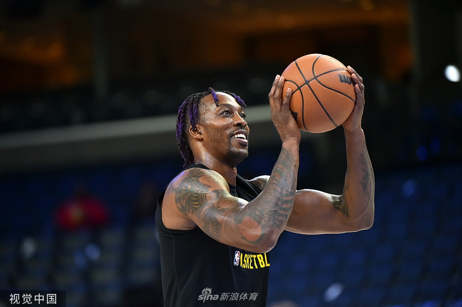 [NBA]湖人95-108灰熊 詹姆斯空砍三双