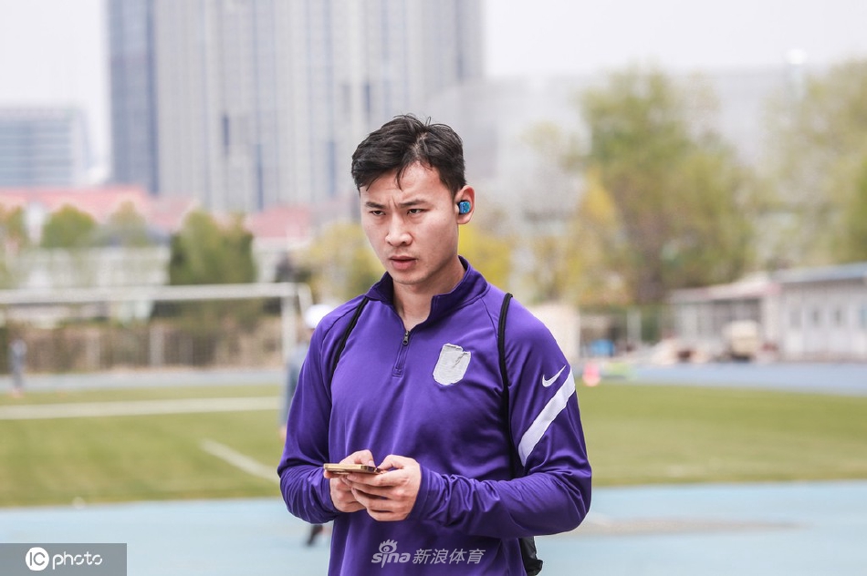 山东泰山球员李松益或将加盟上海申花