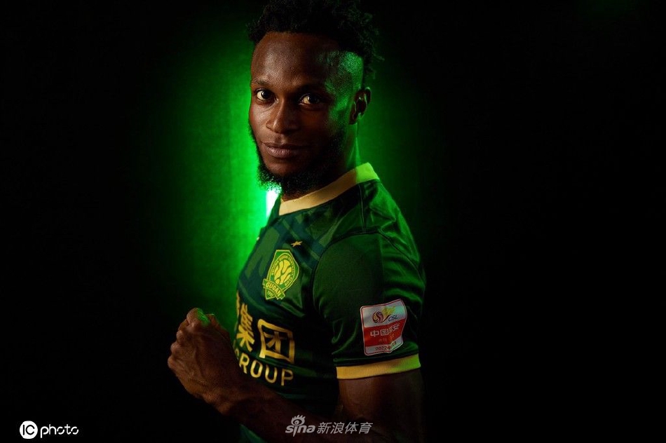 北京国安球队色主题创意写真