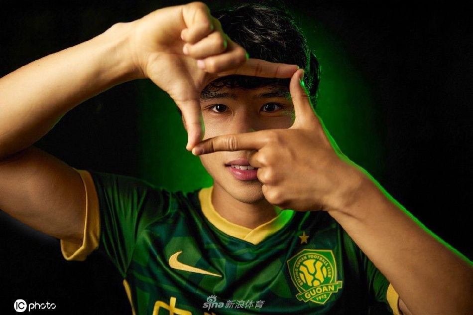 北京国安球队色主题创意写真