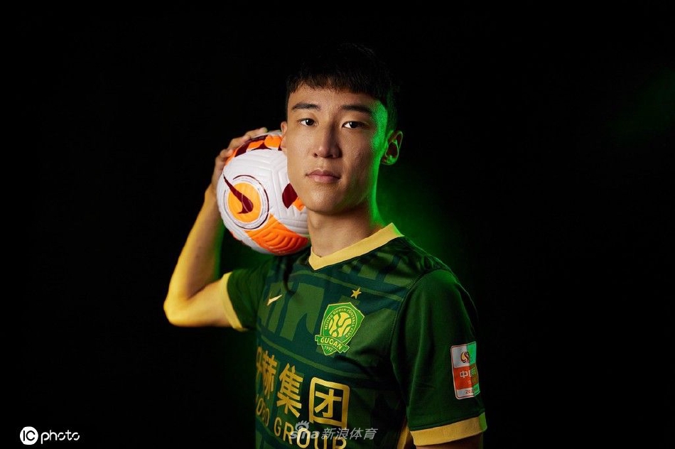 北京国安球队色主题创意写真