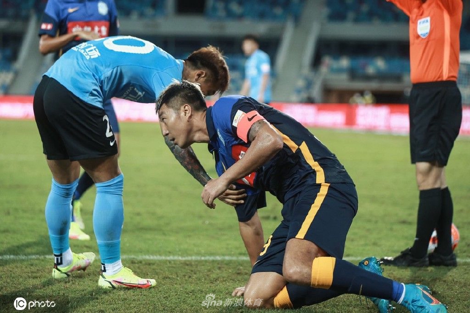 [中超]大连人2-0广州城