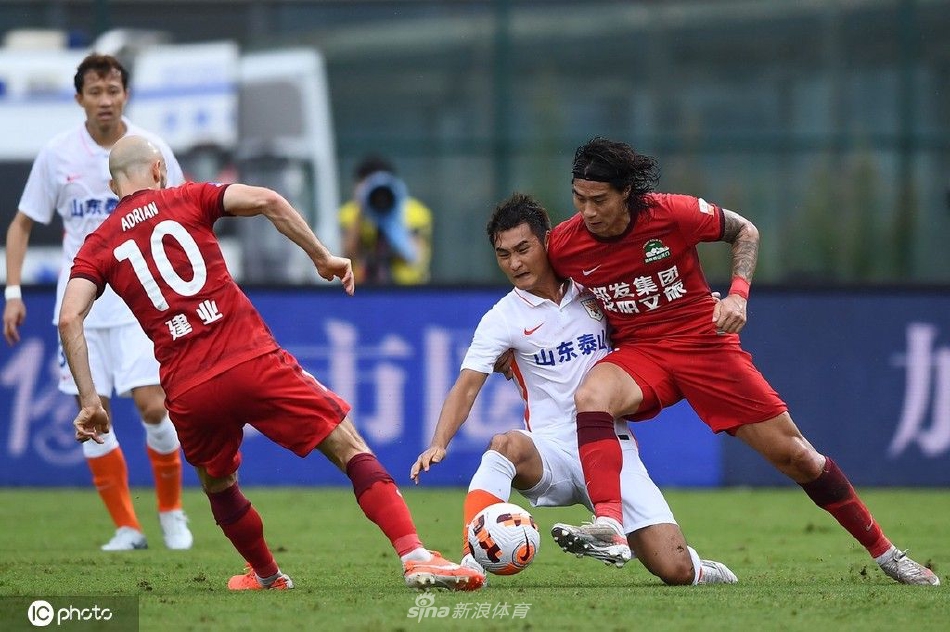 [中超]河南嵩山龙门4-1山东泰山