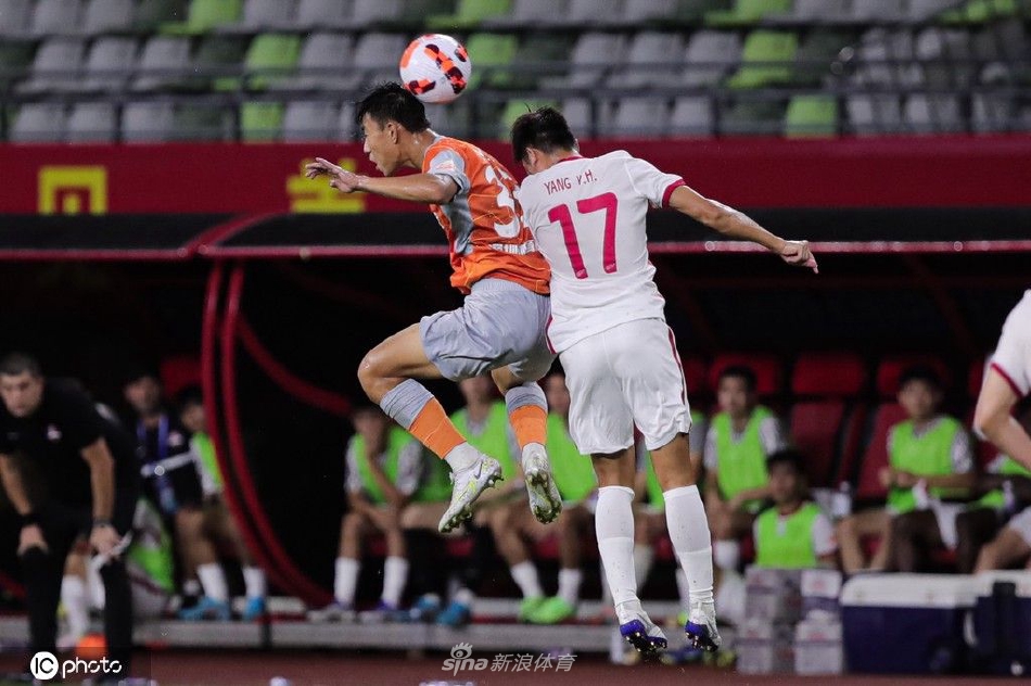 [中超]深圳队1-2梅州客家