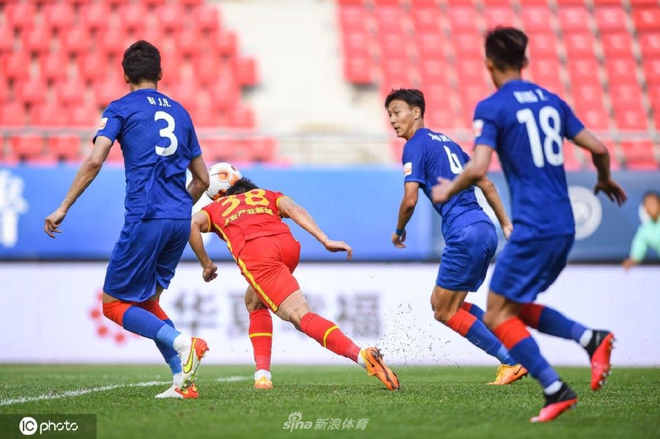 [中超]河北队1-3上海申花