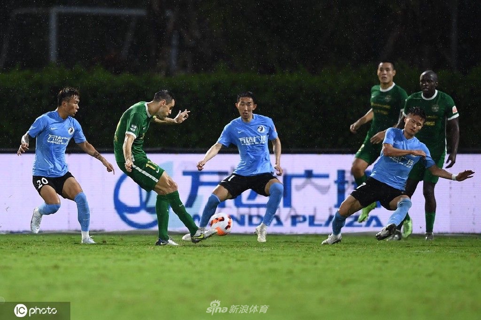 [中超]大连人1-1浙江队