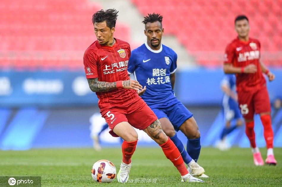 [中超]武汉三镇2-1上海海港