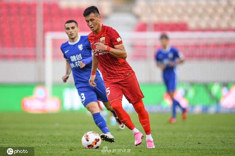 [中超]武汉三镇2-1上海海港