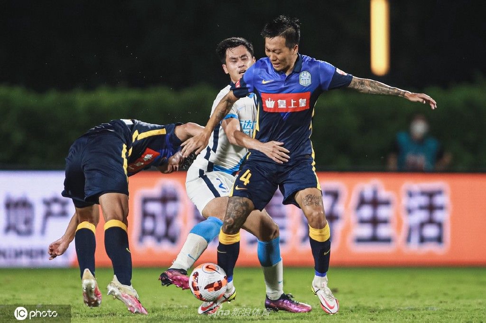 [中超]广州城0-3大连人