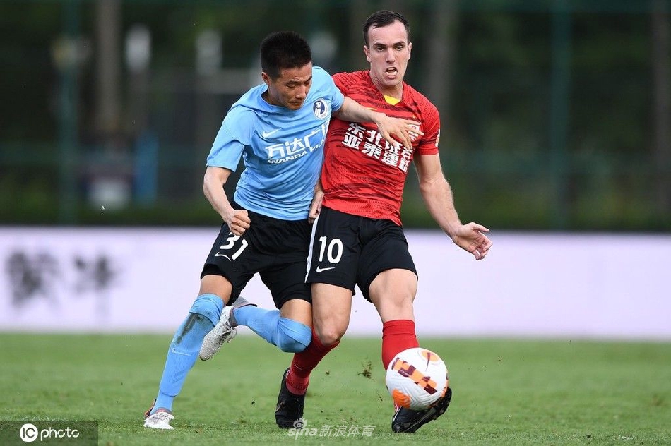 [中超]大连人2-2长春亚泰