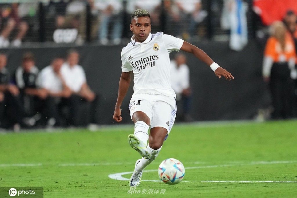 [国际足球友谊赛]皇家马德里0-1巴塞罗那