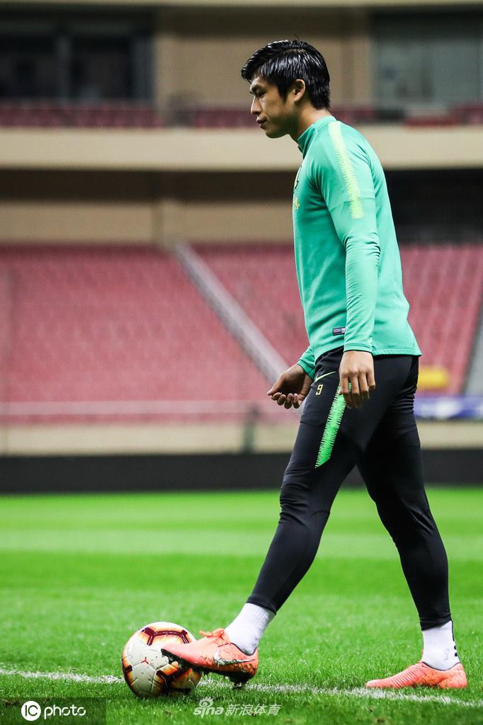 国安训练备战申花 主帅：池忠国或赛季报销