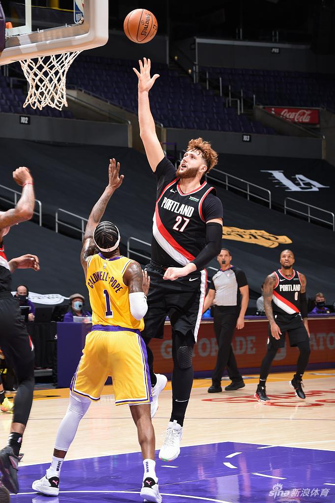 [NBA常规赛]开拓者115-107湖人