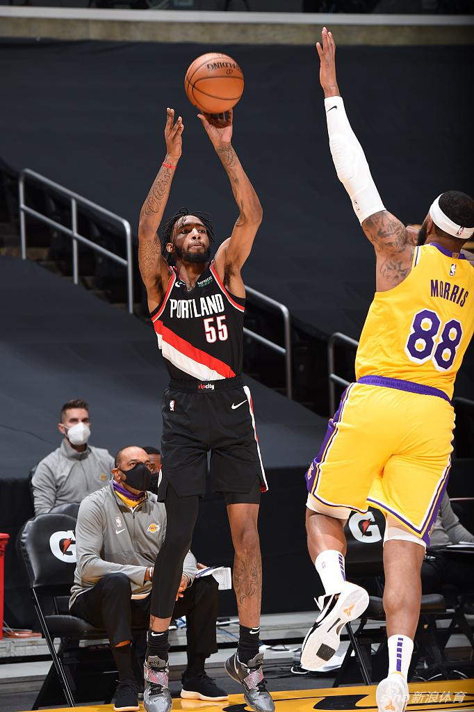 [NBA常规赛]开拓者115-107湖人