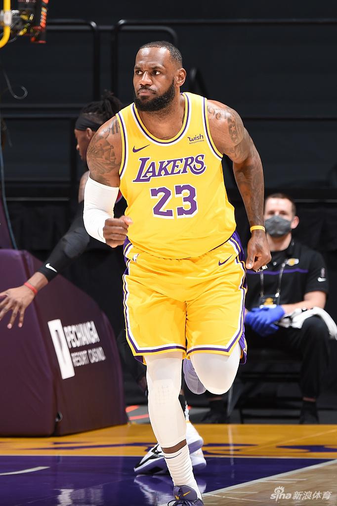 [NBA常规赛]开拓者115-107湖人