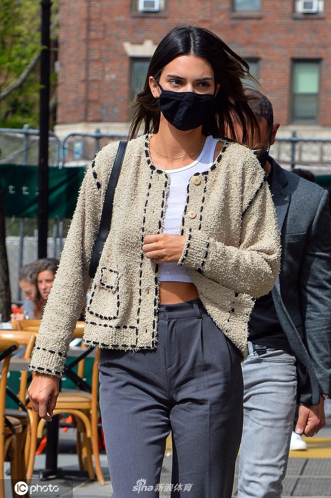 太阳将挑战纽约双雄 布克难得机会与女友纽约约会