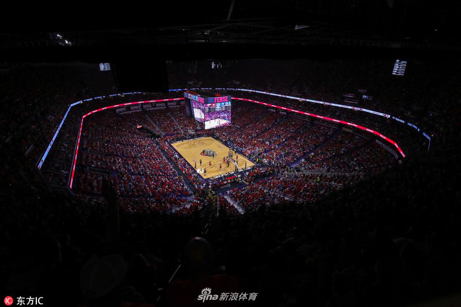 鹈鹕主场众志成城