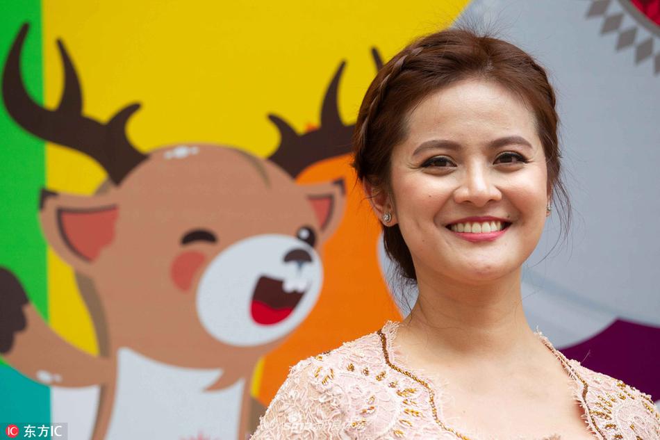 朝鲜选手升旗仪式激动落泪