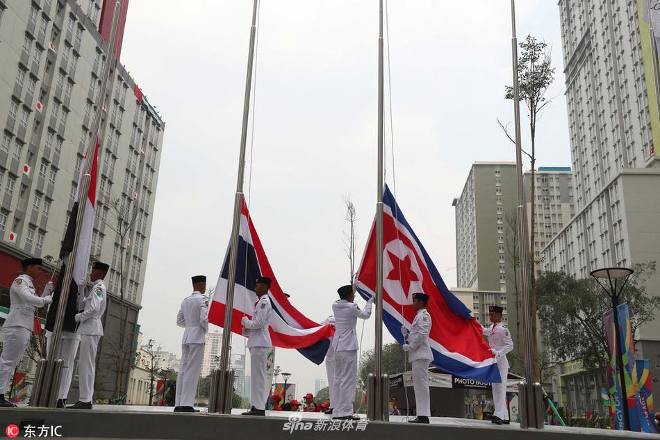 朝鲜选手升旗仪式激动落泪